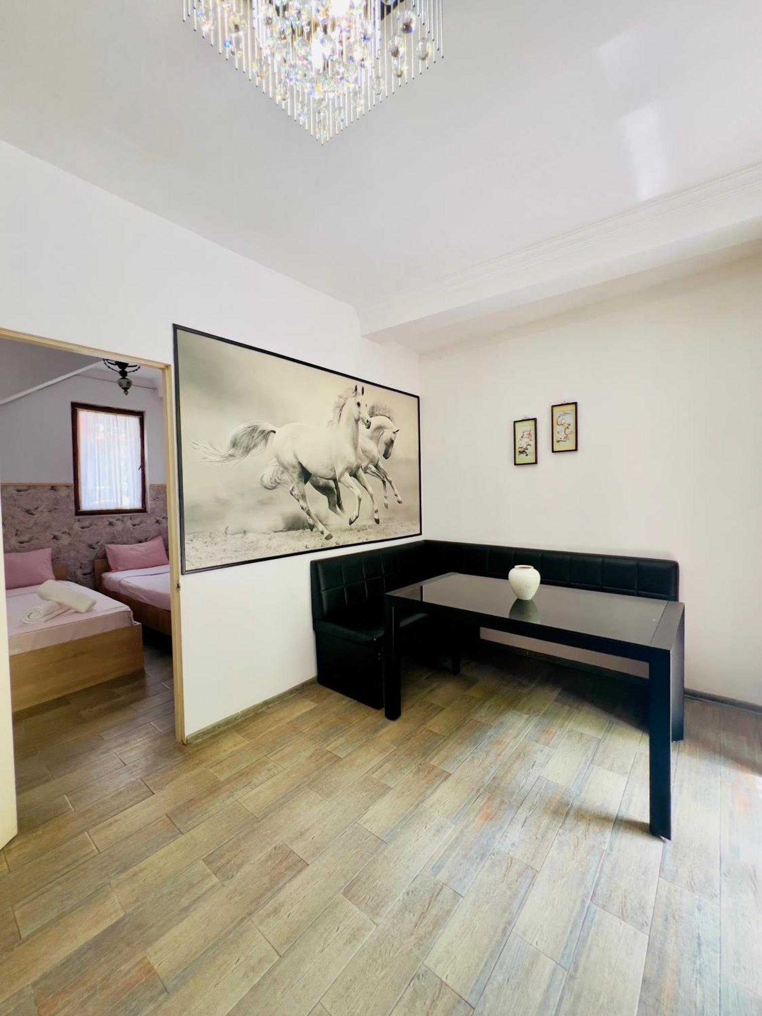 Apartment Maisi Batumi Ngoại thất bức ảnh