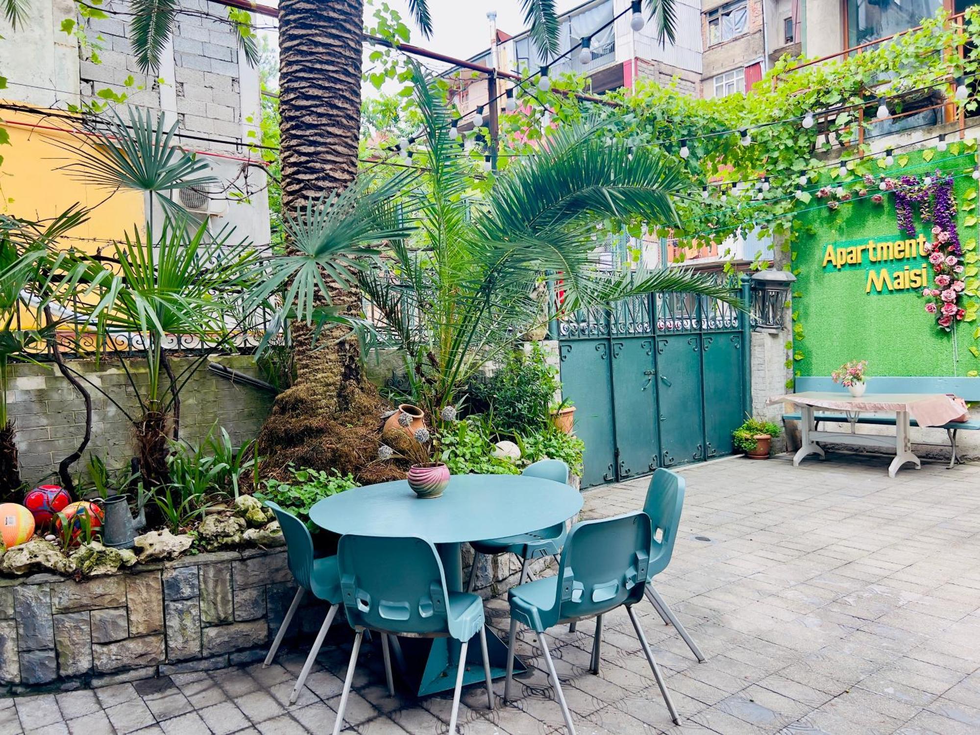 Apartment Maisi Batumi Ngoại thất bức ảnh